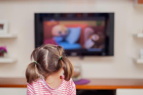 看电视对孩子有什么影响