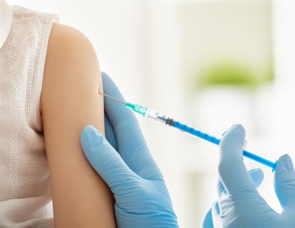 当人们被告知FDA的批准程序时，RSV疫苗的推荐率会增加