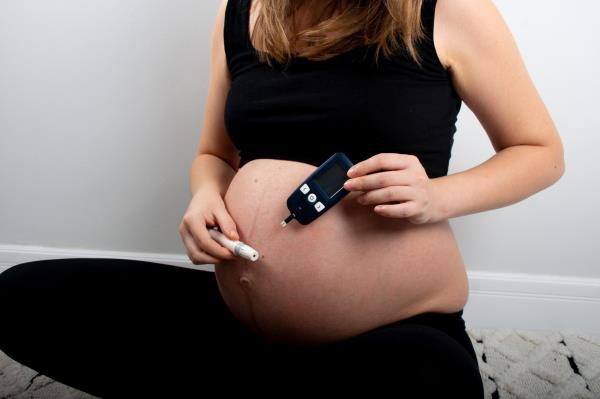 母亲肥胖和妊娠糖尿病如何影响婴儿DNA甲基化